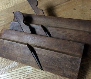 Hollow and round planes