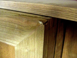 Crushed Cherry Miter Half Lap