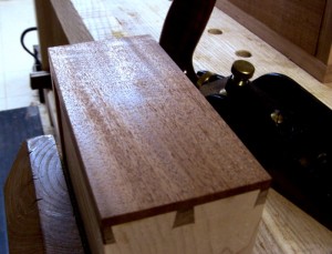 Ribbon striped Khaya Mahogany drawer front